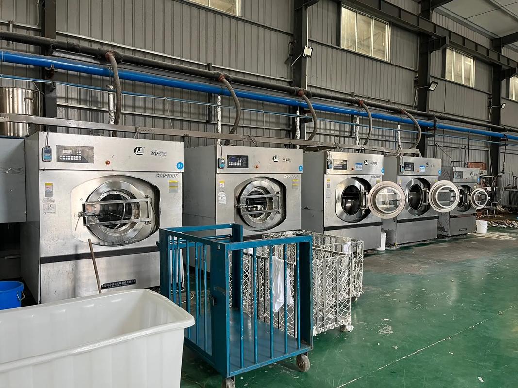 賓館酒店布草洗滌設(shè)備_床單被套洗衣機 - 江蘇荷滌洗滌機械制造有限公